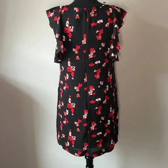 🎉HOST PICK 🎉Banana Republic | Floral Flutter Sleeve Shift Dress - Picture 7 of 10